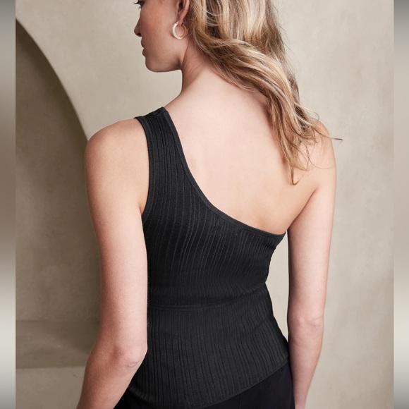 FOREVER ONE-SHOULDER CROPPED SWEATER NWT - Picture 3 of 4